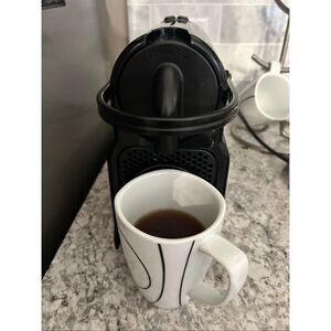 Nespresso Inissia Espresso Machine De'Longhi 24 oz Black old pods